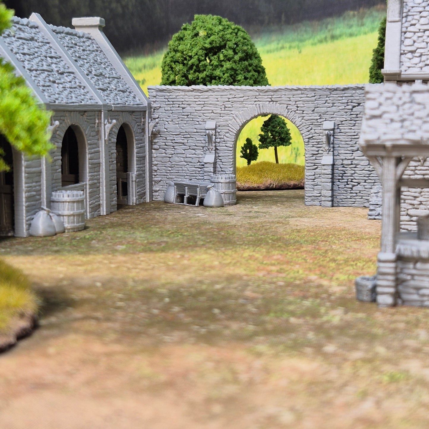 Roadside Inn - Set of 3 Buildings with Wall